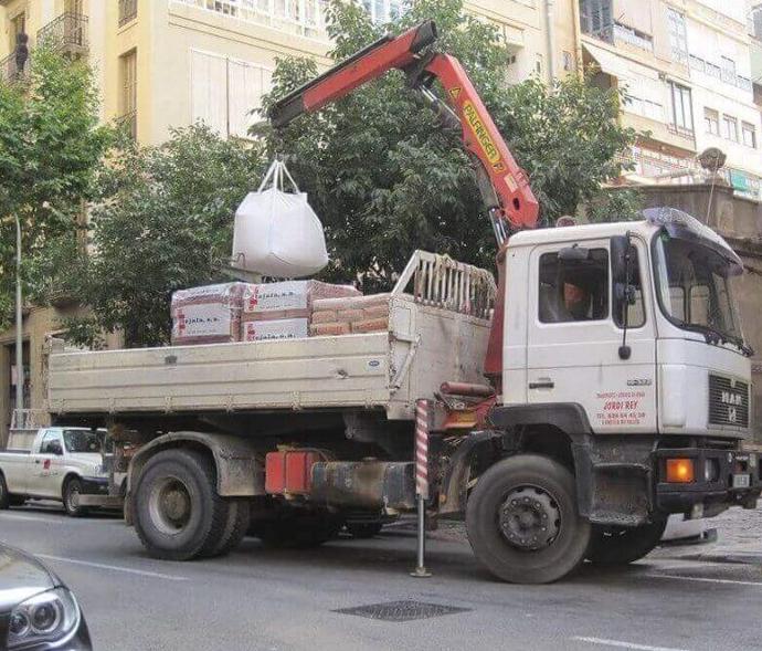 Transporte camión grúa Terra Logistika